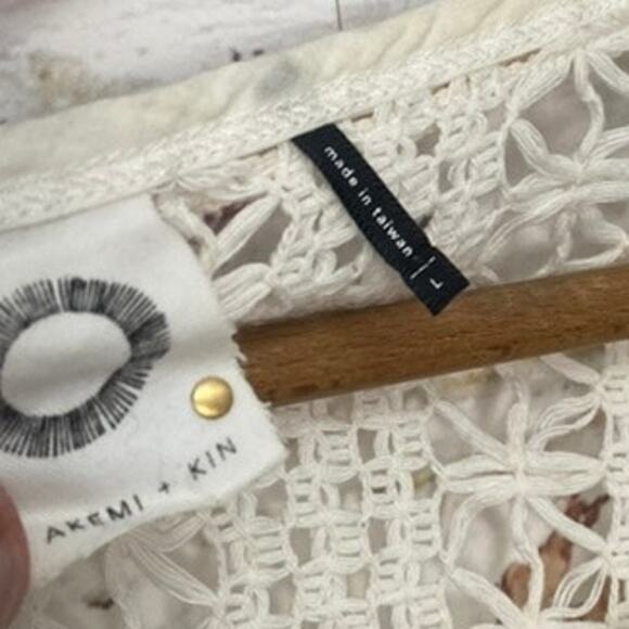 Anthropologie Akemi + Kin Open Knit Crochet Fringe Boho Franja Pullover Blouse - Picture 9 of 12